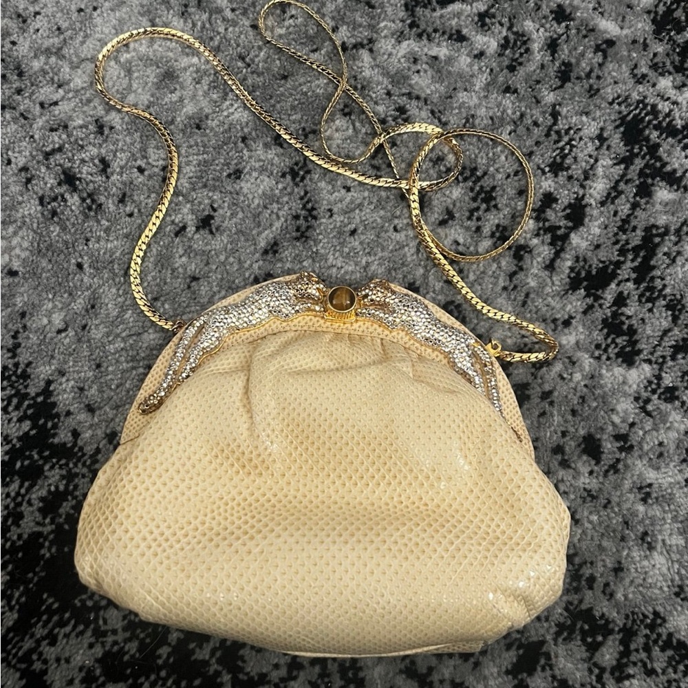 Finesse La Model vintage purse..